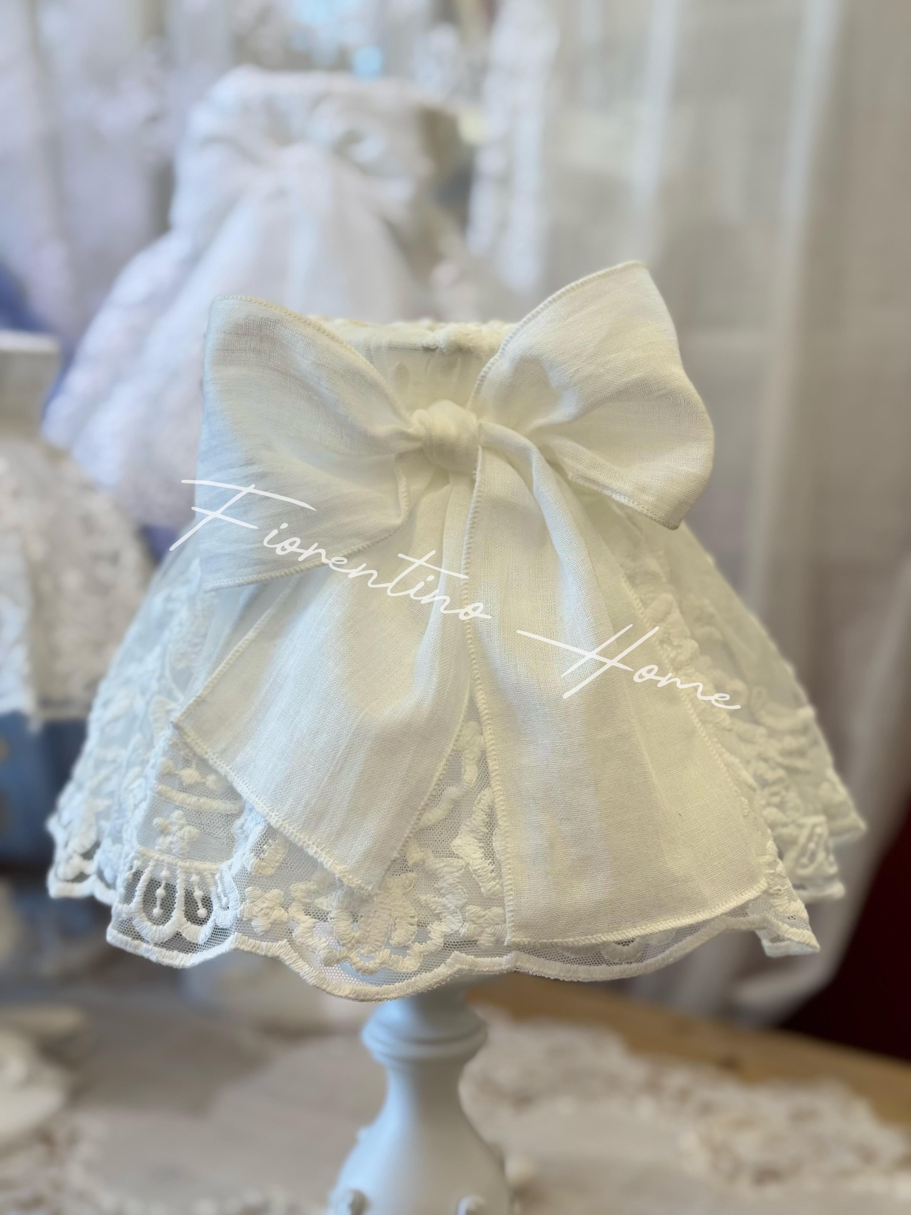 Paralume sartoriale romantico in pizzo Royal - vari colori - diam.20x25 cm - Charme Home Textile